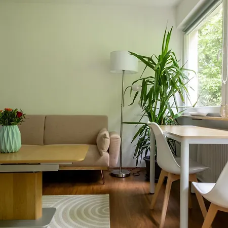 Gemütliche Städtnähe Mit Netflix Und Stellplatz Apartment